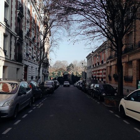 Studio Situe Dans Un Quartier Calme Et Residentiel A Montrouge A Seulement 2 Minutes Du Metro Exterior photo